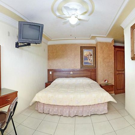 Hotel Rincon Tarasco มอเรเลีย ภายนอก รูปภาพ