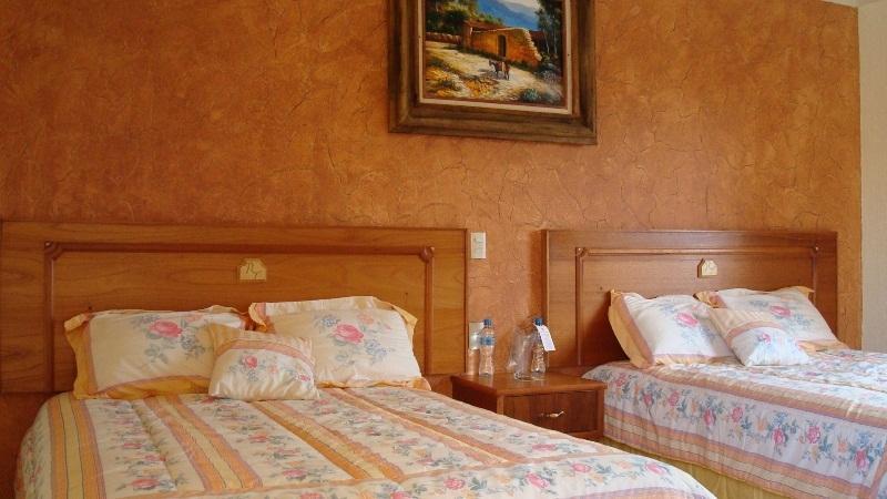 Hotel Rincon Tarasco มอเรเลีย ภายนอก รูปภาพ